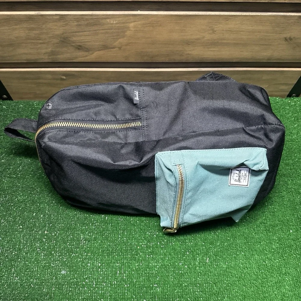 Herschel 2 Strap Backpack Black And Green‎ Candy Cane Inside